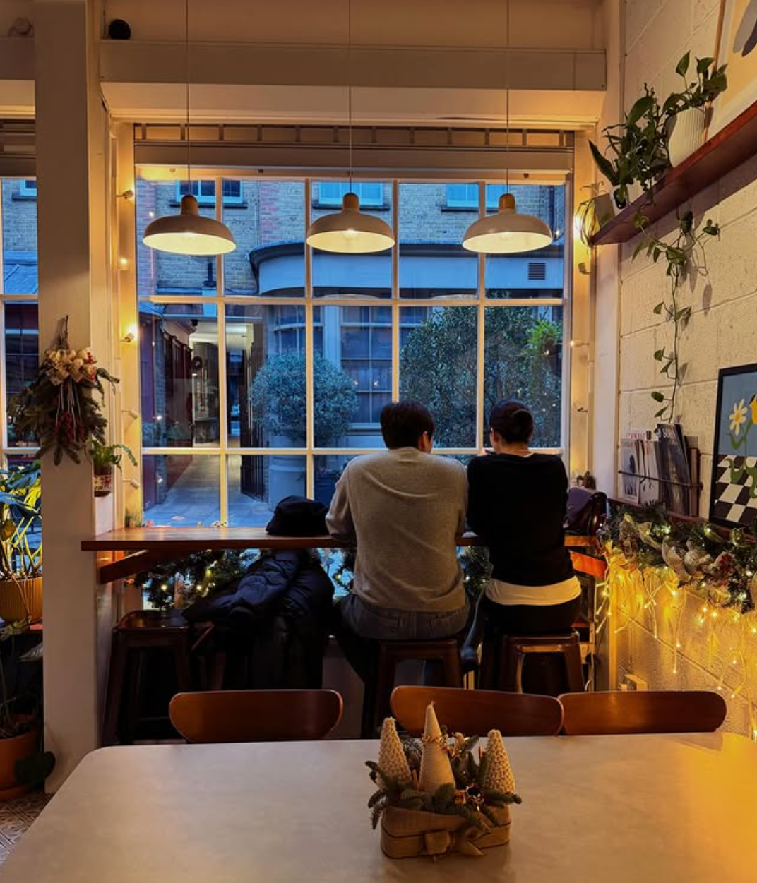 Hide Away Coffee interior